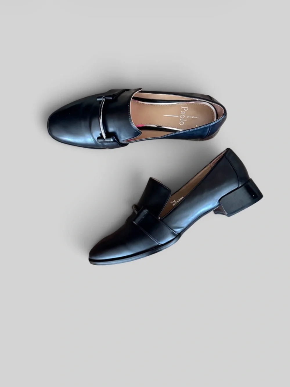 Linea Paolo Black Leather Silver Hardware Loafers 7.5 M